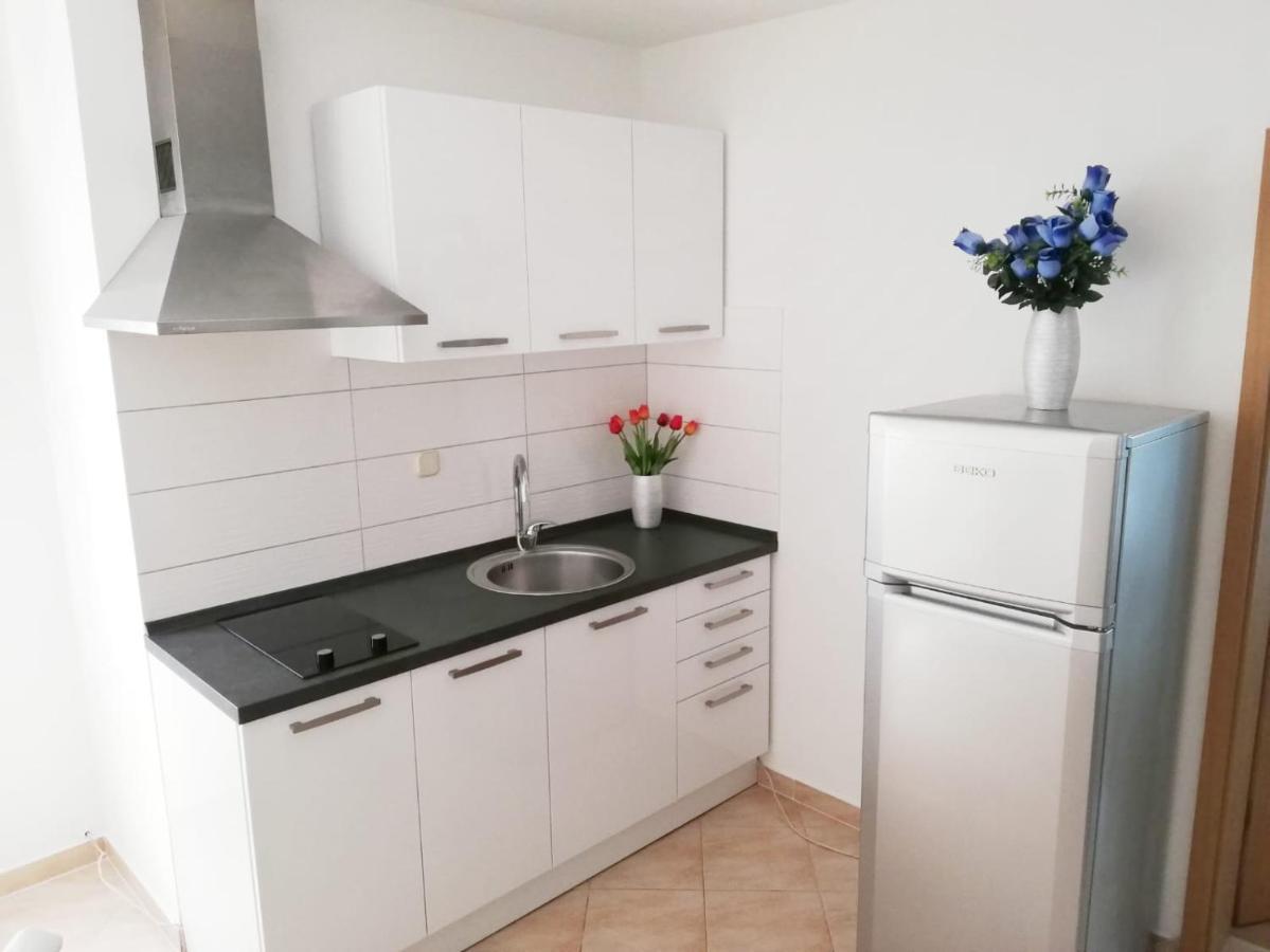זאדאר Apartment Toni With Private Parking מראה חיצוני תמונה