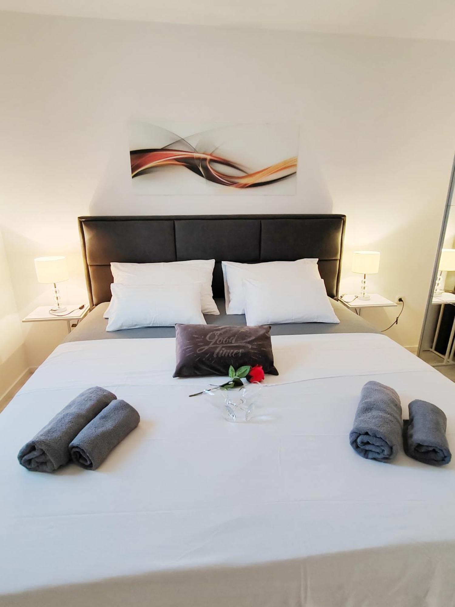 זאדאר Apartment Toni With Private Parking מראה חיצוני תמונה